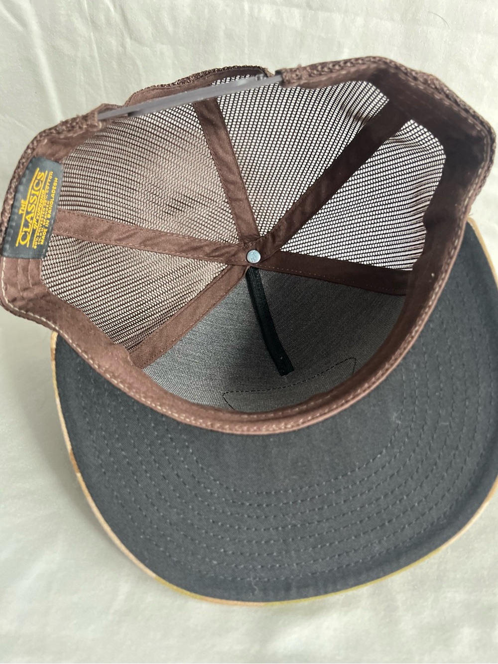 104 The Classic Vanator Waterfowl Camo Trucker Hat - Tan/Green/Brown - Picture 6 of 9